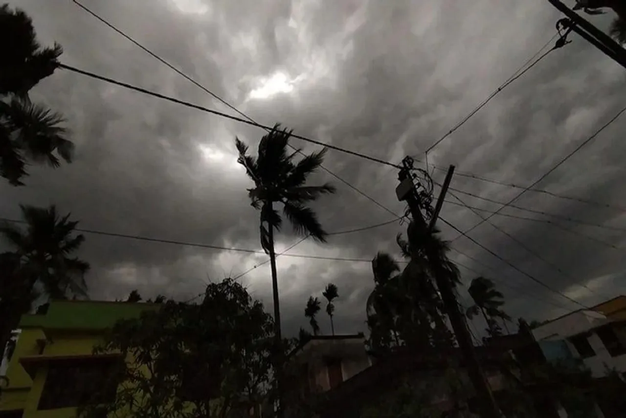 এবার খারাপ খবর শোনাল আবহাওয়া দফতর