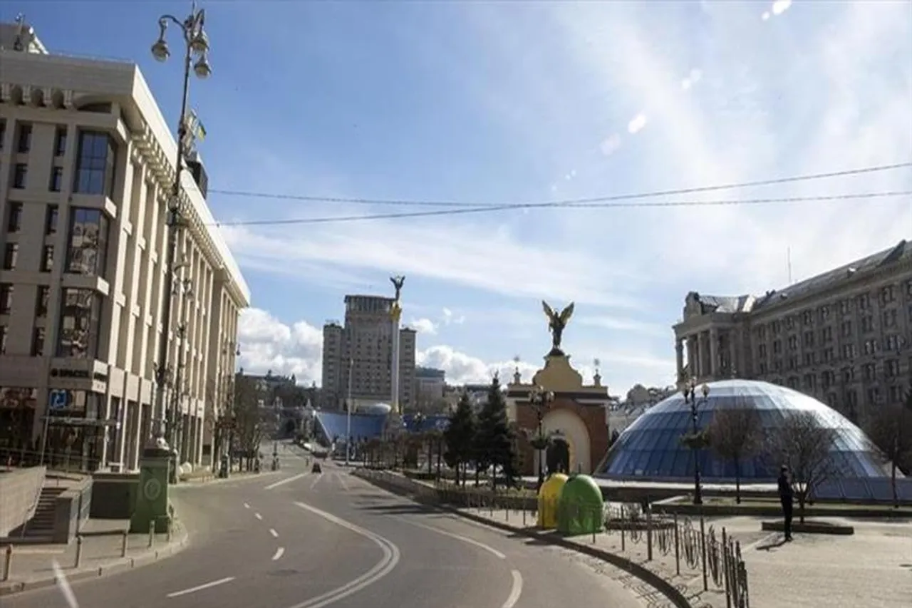 রাত ৮ টা থেকে কার্ফু জারি হবে কিভে