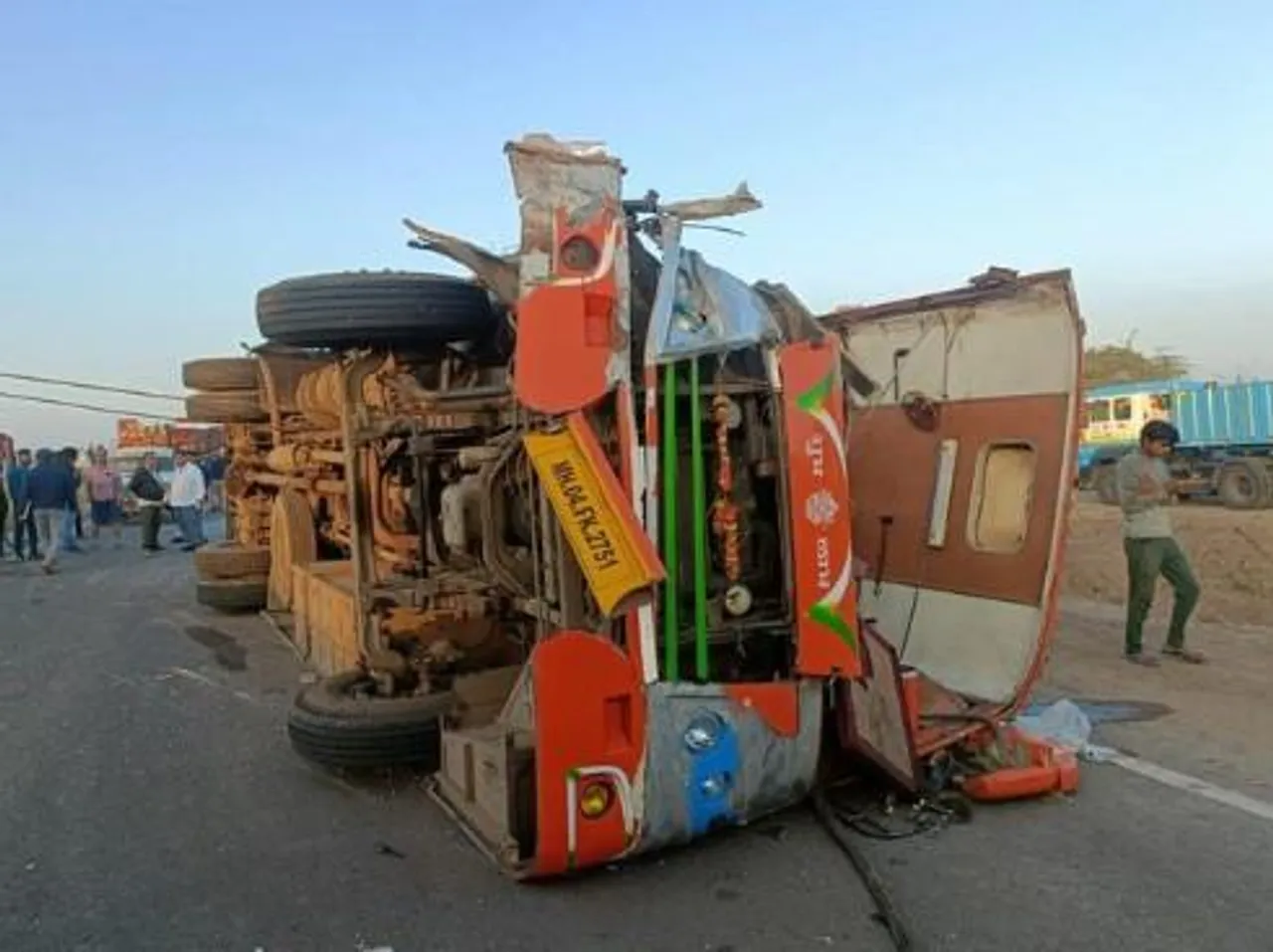 শিরডিতে ট্রাকের সঙ্গে বাসের সংঘর্ষে ১০ তীর্থযাত্রী নিহত