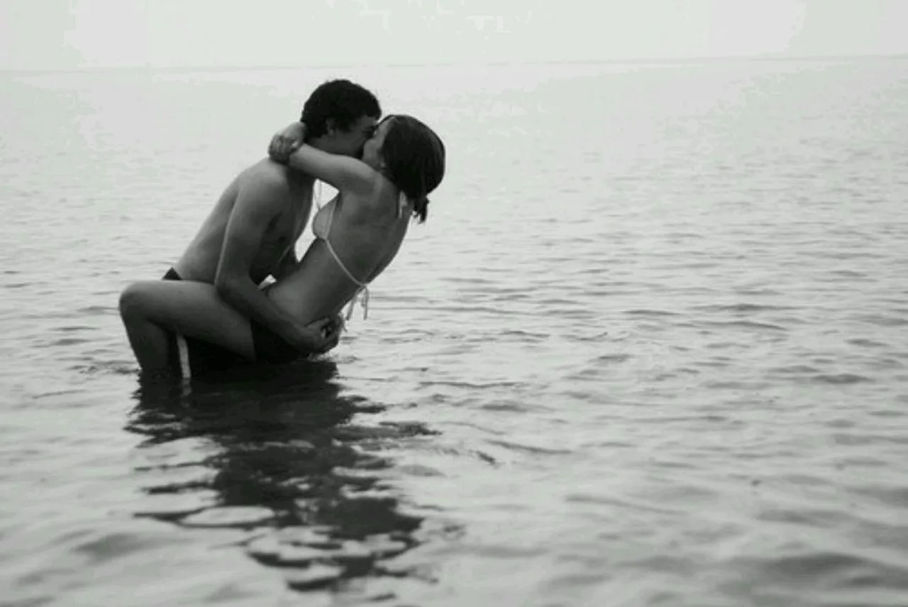 সেক্সের সময় তাঁকে সেক্সি কিছু নাম ধরে ডাকুন