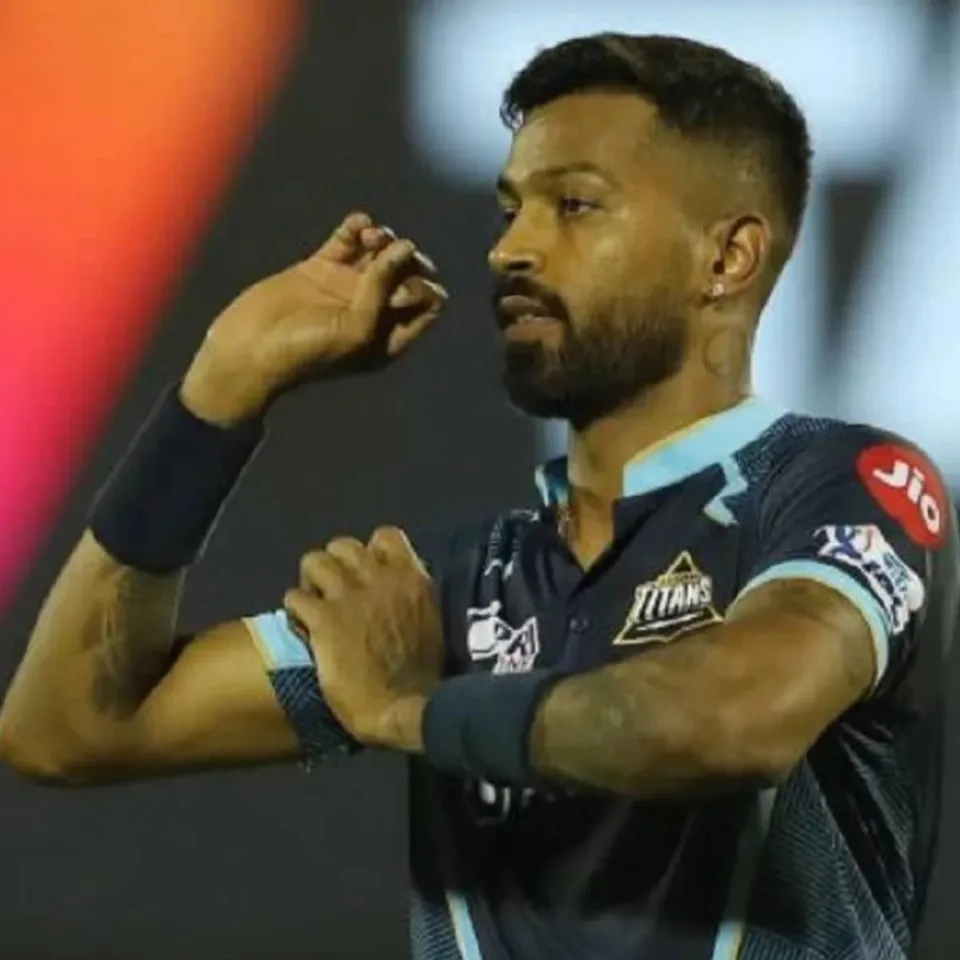 চমৎকার গতিতে বোলিং হার্দিকের