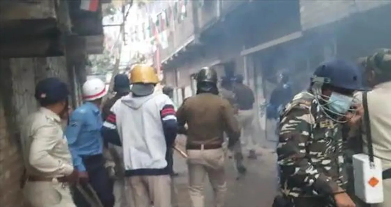 ধুলিয়ান পুরসভার ১৪ নম্বর ওয়ার্ডে ব্যাপক উত্তেজনা, দেখুন ভিডিও