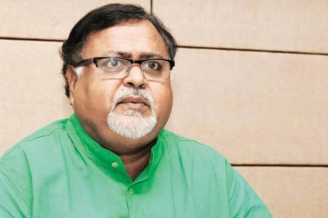 পার্থ আর মন্ত্রী নন