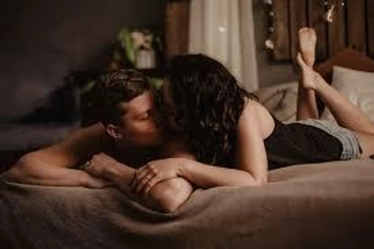 নিজের পছন্দের কথা জানান পার্টনারকে