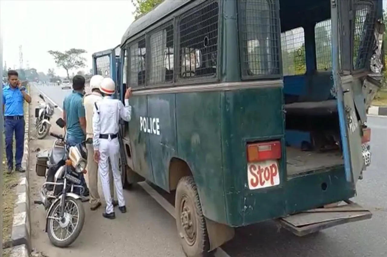 অন্ডাল মোড়ের ২ নম্বর জাতীয় সড়কে দুর্ঘটনা