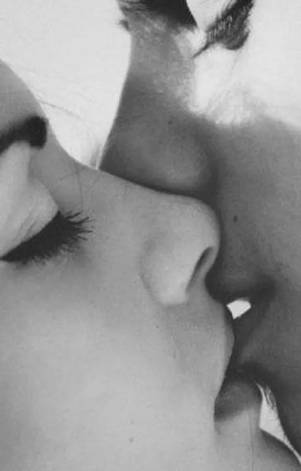 কিস করা থেকেই বুঝে নিন