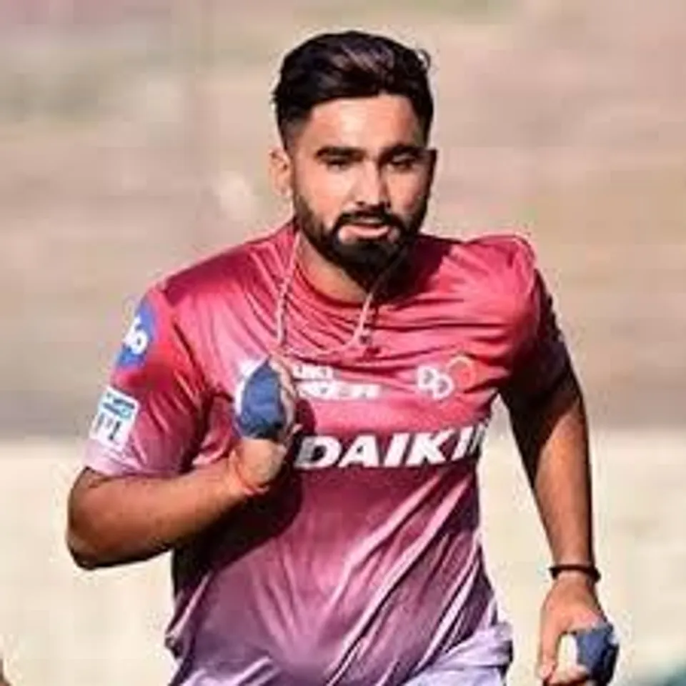 হার্দিকের পাশে থাকতে চান তেওয়াটিয়া