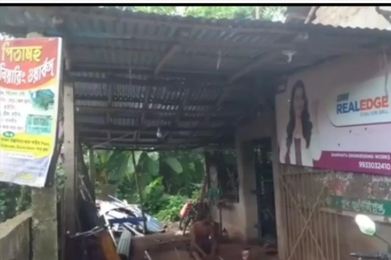 গ্রিল কারখানায় চোরের হানা