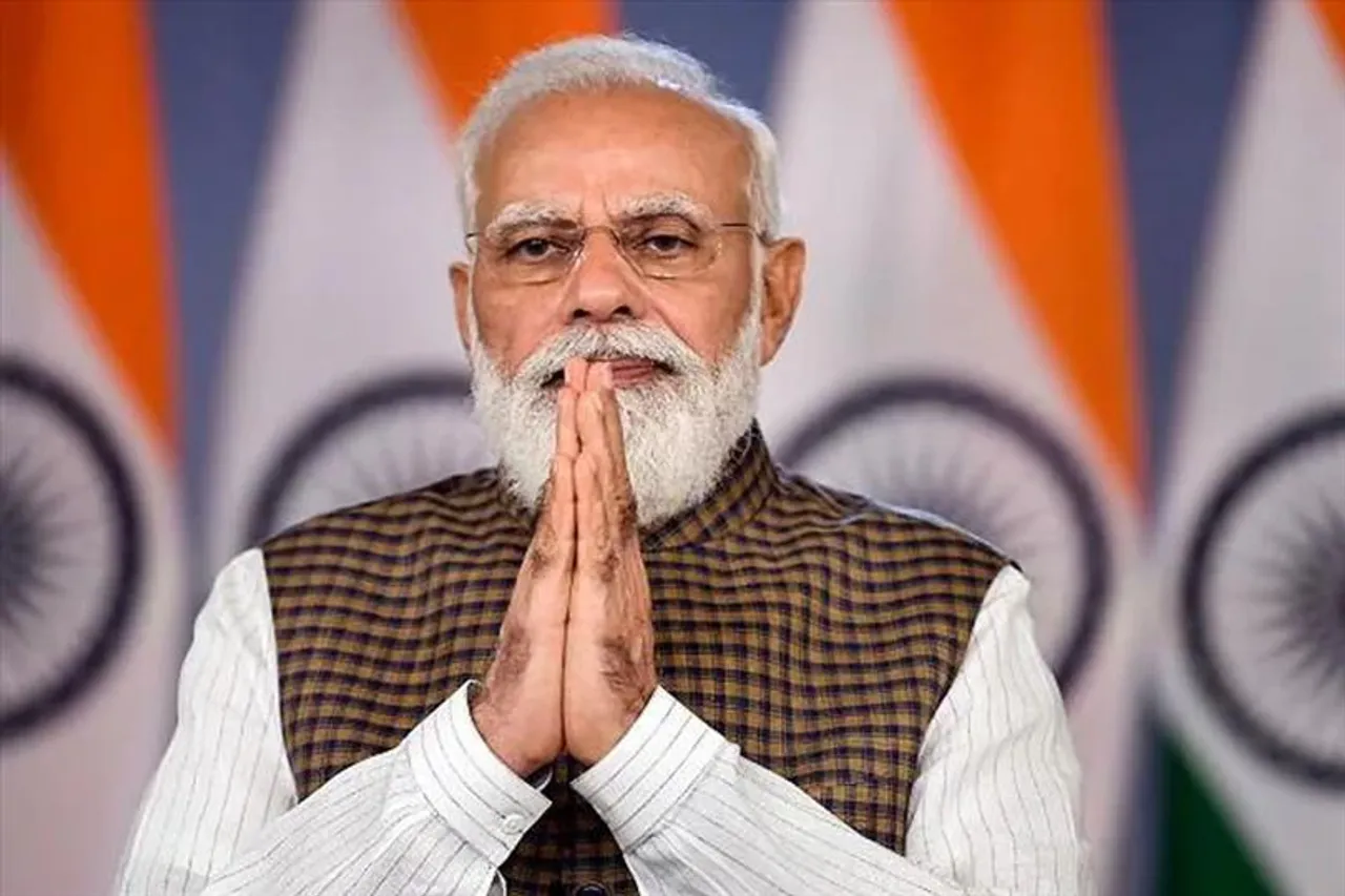 নাশকতার আশঙ্কার মাঝেই কাশ্মীর সফরে প্রধানমন্ত্রী