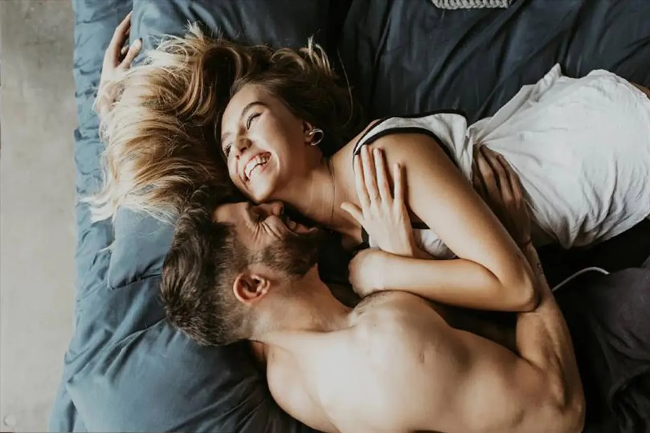 সপ্তাহে ক'বার যৌনতা করা জরুরি জানেন?