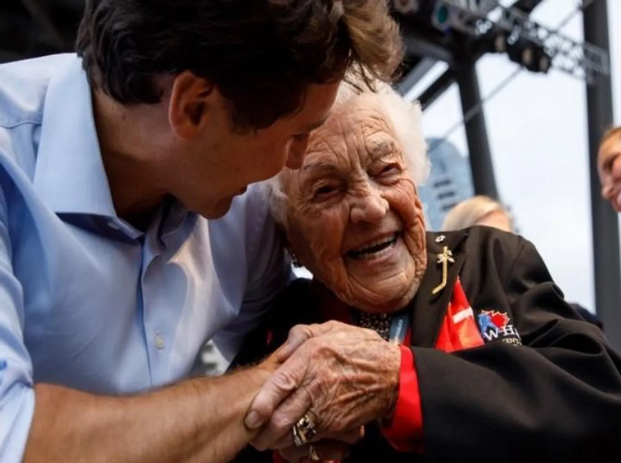 কানাডার মিসিসাউগার দীর্ঘদিনের মেয়র ম্যাককলিওন প্রয়াত