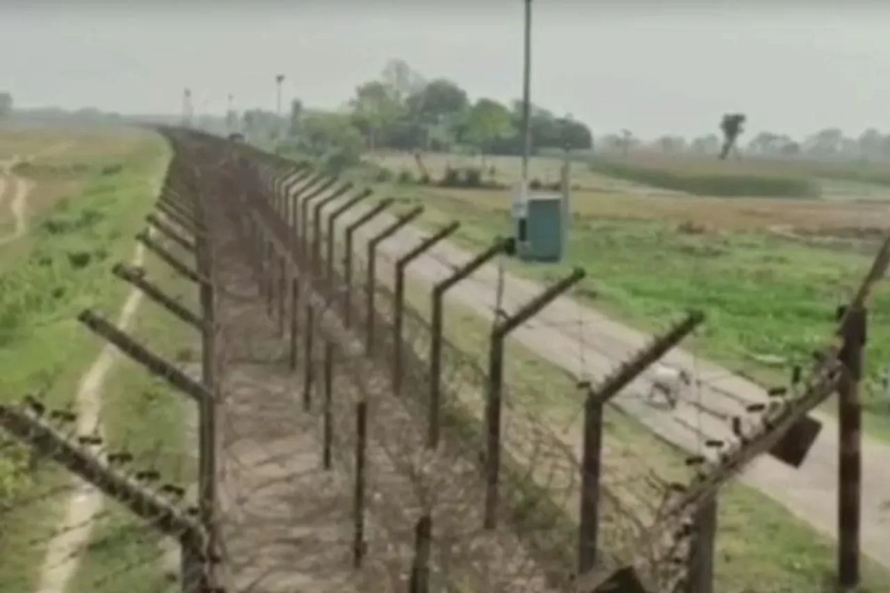 "প্রাণের টানে দুই বাংলা এক"