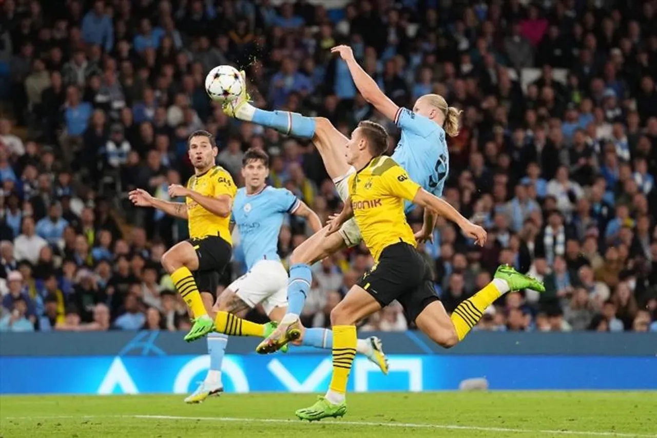 হালান্ডের গোলে মজে ফুটবল বিশ্ব