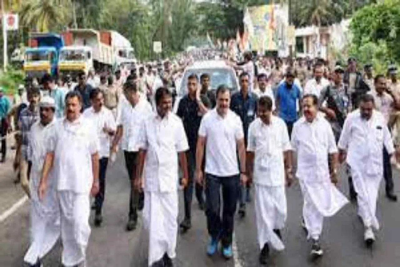 'কংগ্রেস শুধু ক্ষমতা ভোগ করতে চায়, জনগণের সেবা করতে চায় না'