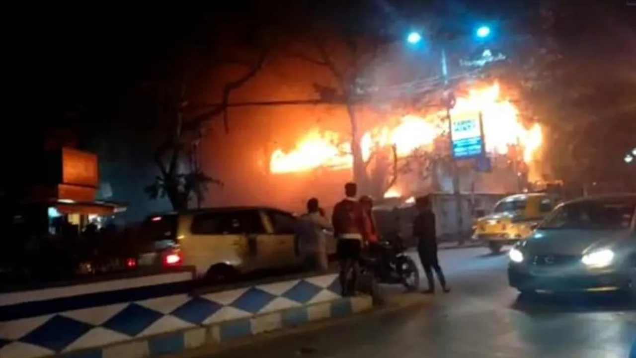 সুইমিং ক্লাবে আগুনের তদন্তে ফরেনসিক দল