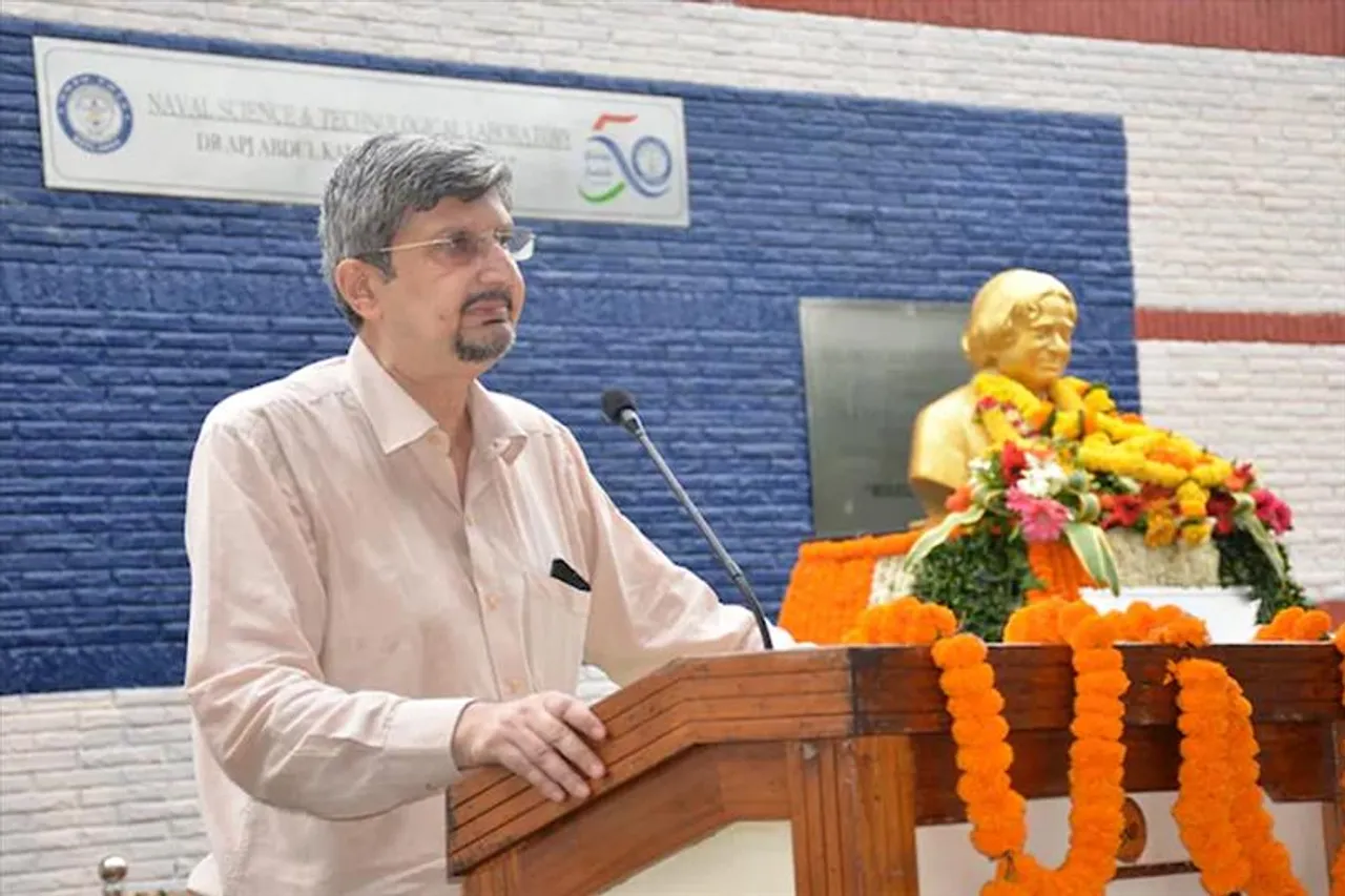 ডিআরডিও প্রধান নিযুক্ত হলেন সমীর ভি কামাত, জি সতীশ রেড্ডি রাজনাথ সিংয়ের বৈজ্ঞানিক উপদেষ্টা