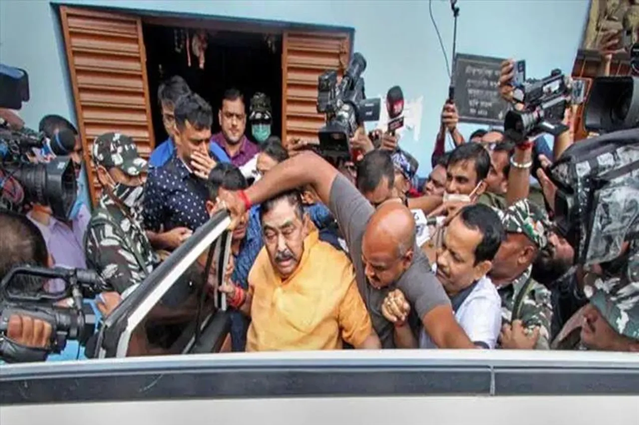 অনুব্রত গ্রেফতার হওয়ার পরেই কাজল শেখের অর্থবহ পোস্ট