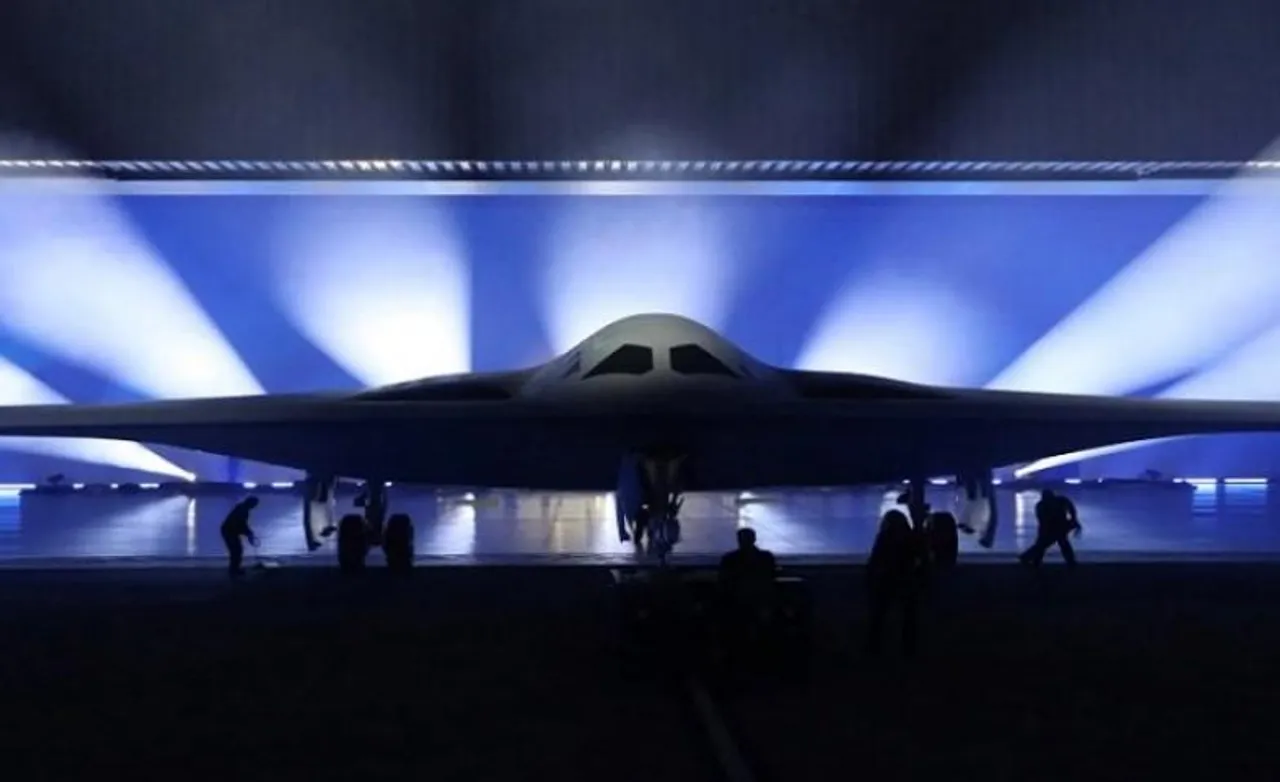 পরবর্তী প্রজন্মের বোমারু বিমান উন্মোচন যুক্তরাষ্ট্রের