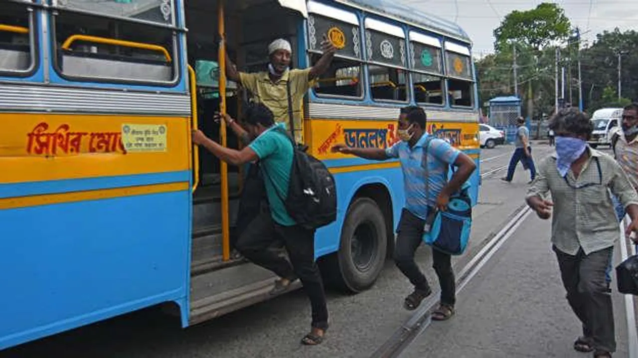 বাস মালিকদের শোকজের চিঠি পাঠাল পরিবহন দফতর