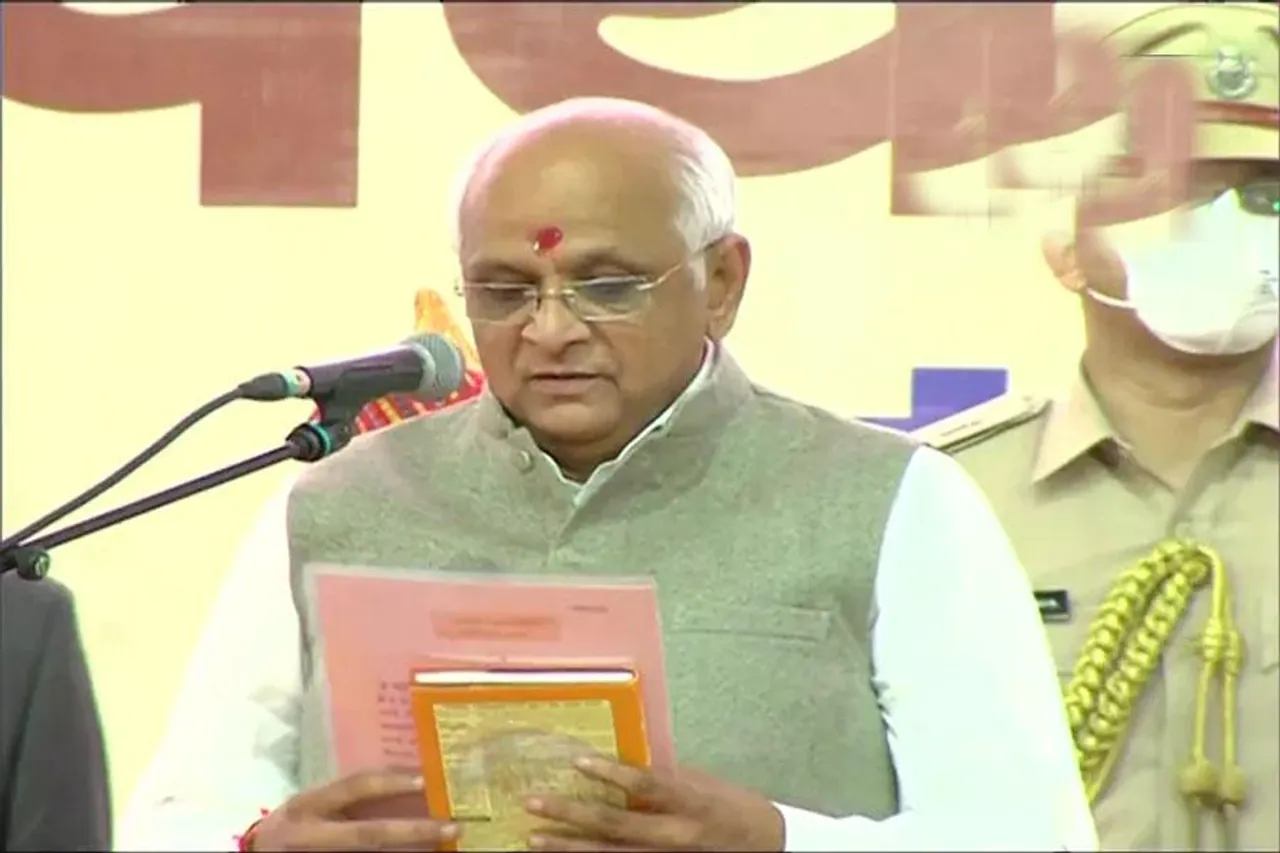 গুজরাটের মুখ্যমন্ত্রীর পদে শপথ নিলেন ভূপেন্দ্র প্যাটেল