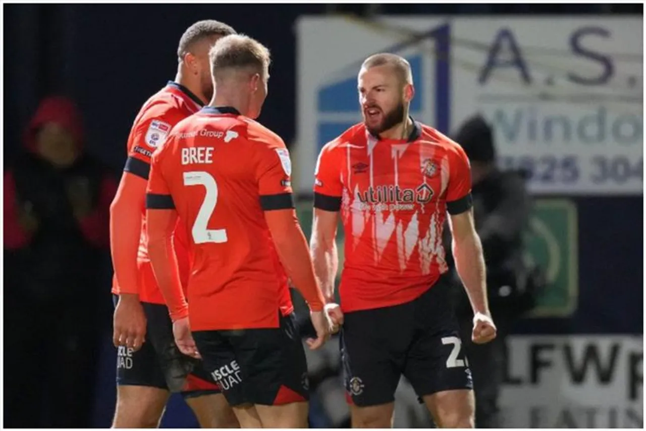 লুটনের কাছে হেরে বিপাকে নরউইচ