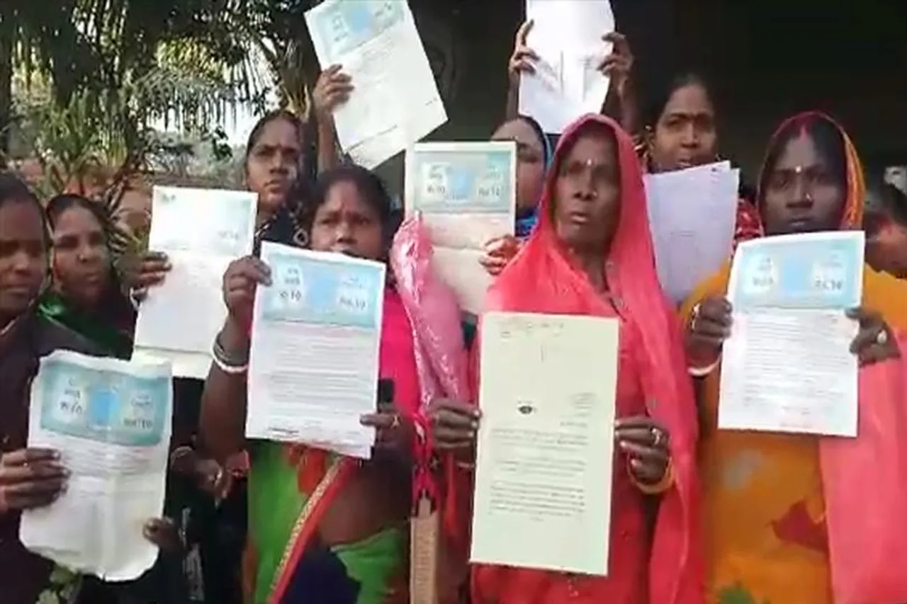 রেলের জমিতে পাট্টা দেওয়ার অভিযোগে কাঠগড়ায় তৃণমূল