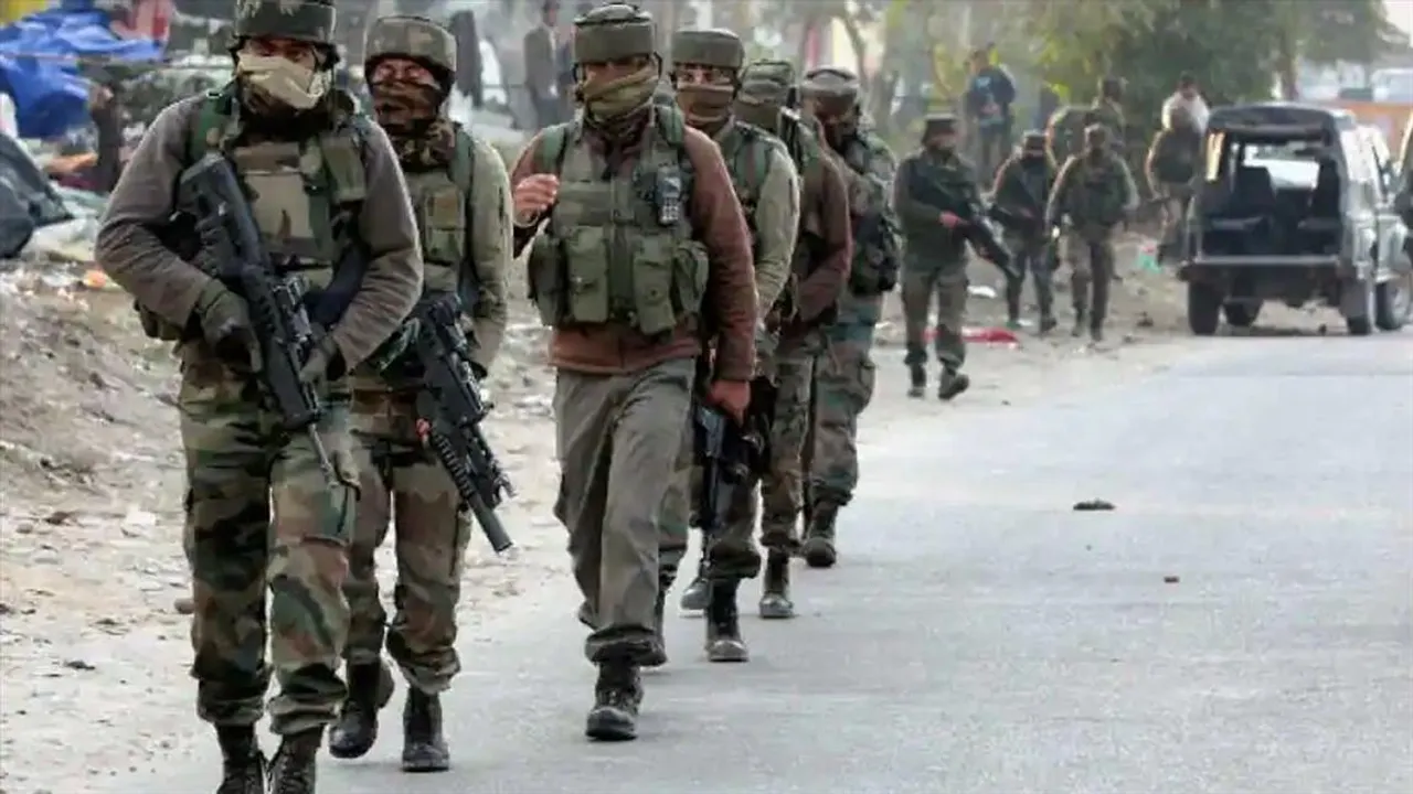 জঙ্গি কার্যকলাপে যুক্ত সহকারীকে গ্রেফতার করল পুলিশ