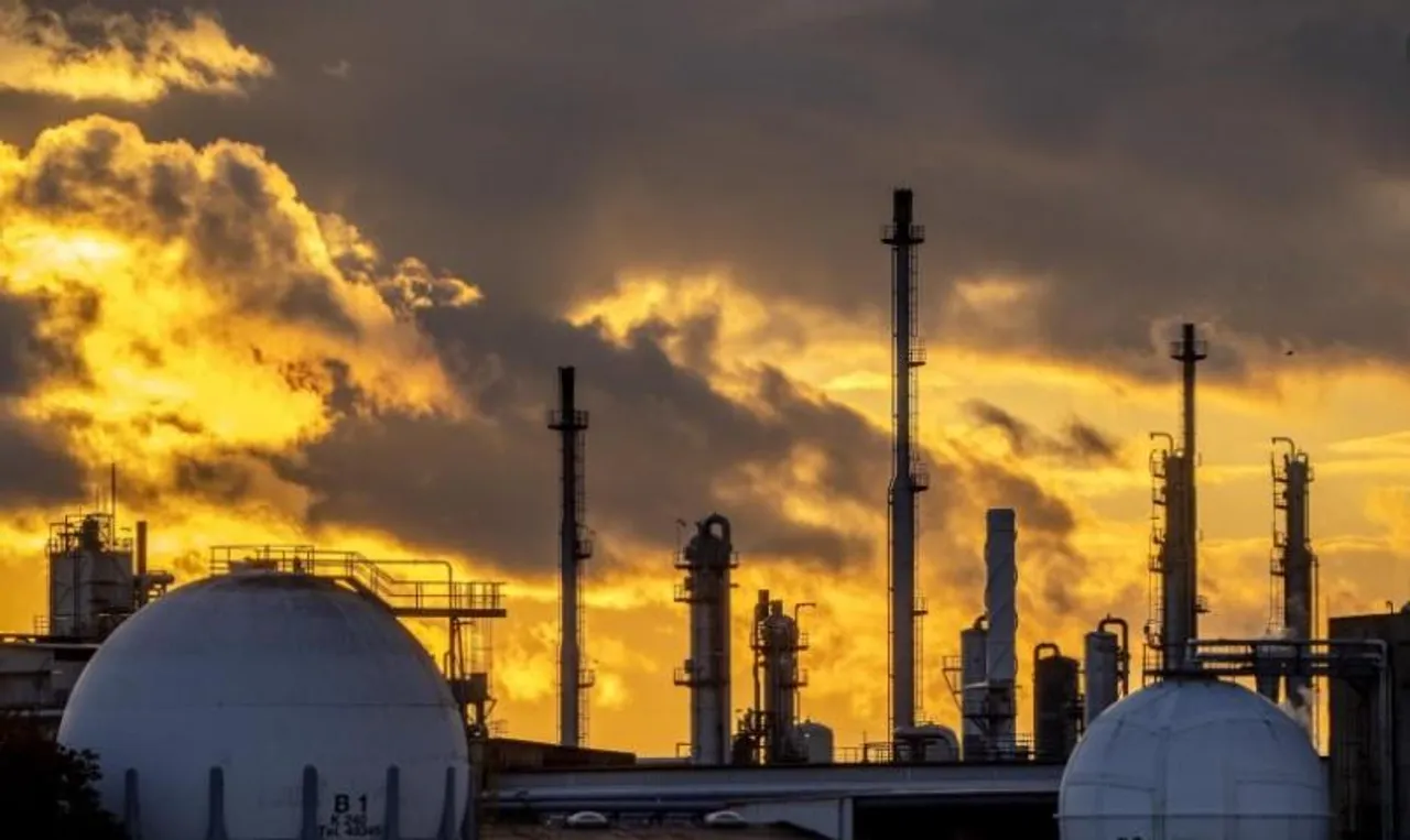 গ্যাস ঘাটতির বিষয়ে সতর্ক করলো ইউরোপীয় কমিশন