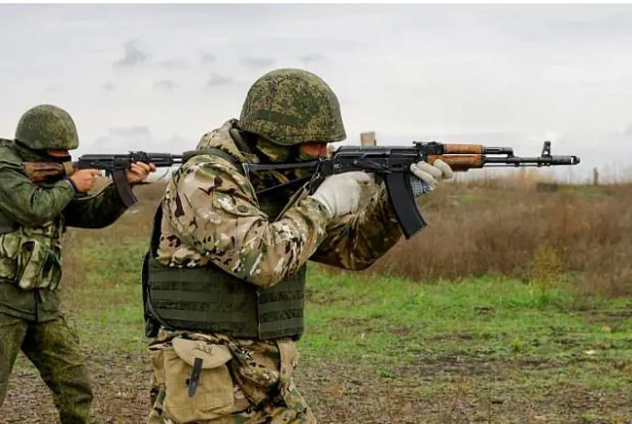 অস্ত্র উৎপাদন বাড়ানোর উদ্যোগ রাশিয়ার