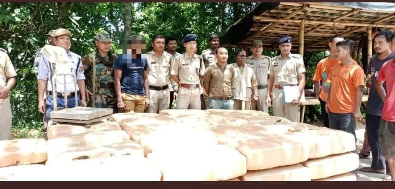 ১৬৩৮ কেজি ওজনের শুকনো গাঁজা উদ্ধার