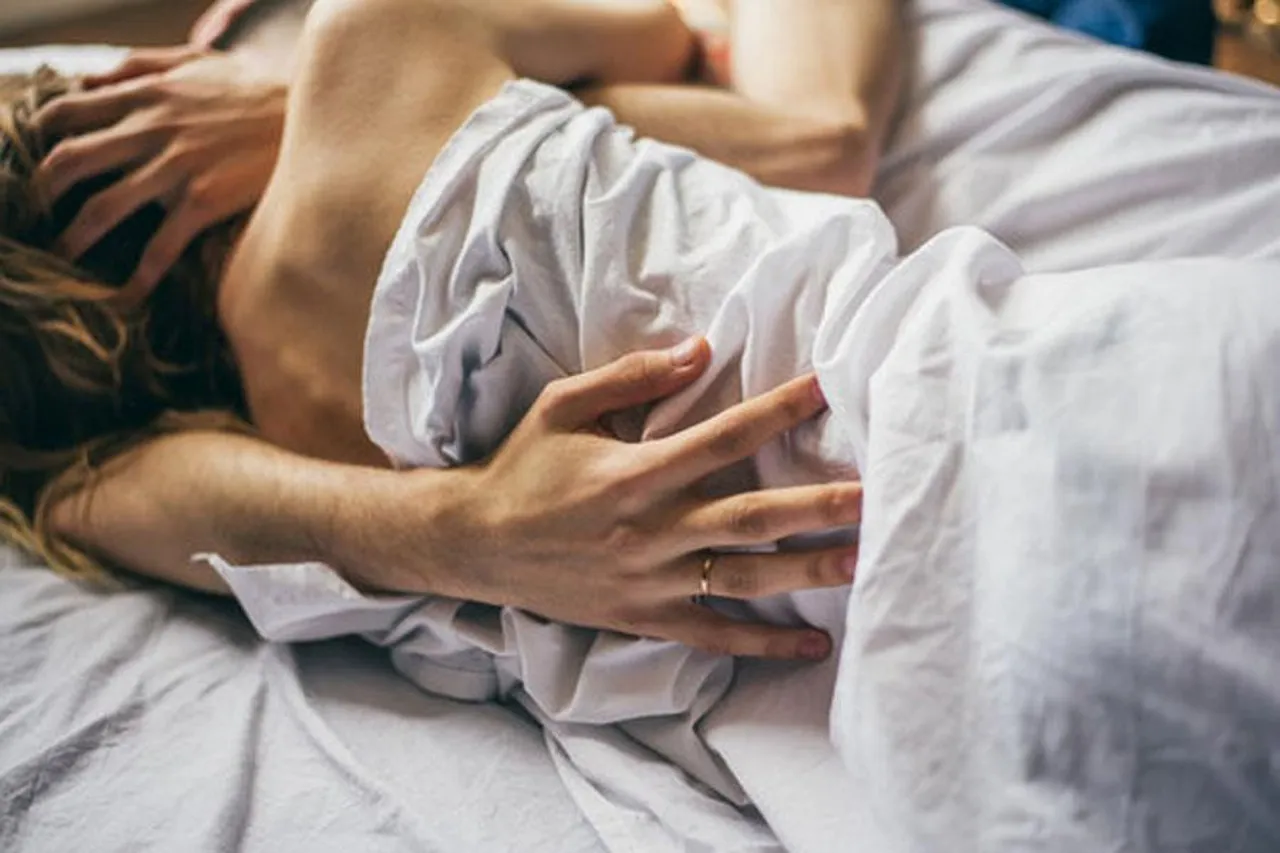 দিন না রাত? মিলনের আদর্শ সময় কখন?