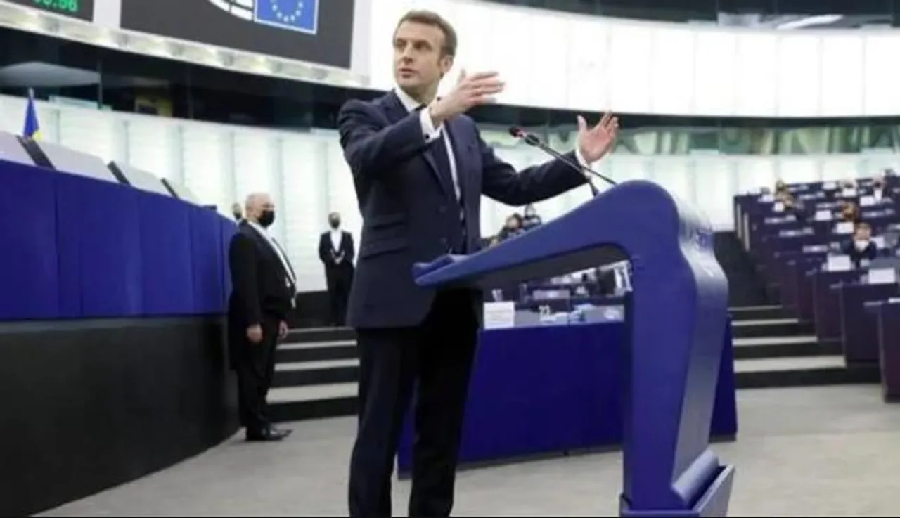 ইউক্রেন যুদ্ধের মধ্যে নতুন সামরিক ব্যয় পরিকল্পনা ঘোষণা করলেন ম্যাক্রোঁ