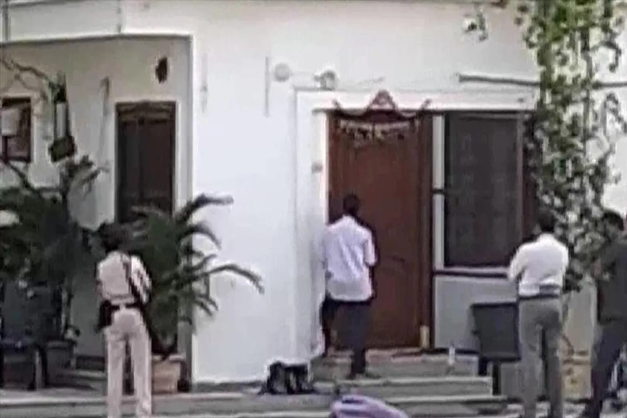 ফের রাজ্যের মন্ত্রীর বাড়িতে তল্লাশি চালাচ্ছে ইডি