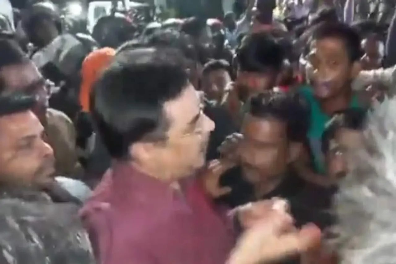 বিজেপি নেতার বিরুদ্ধে হায়দ্রাবাদে বিক্ষোভ, বিক্ষোভকারীদের সঙ্গে দেখা করলেন মালাকপেটের বিধায়ক