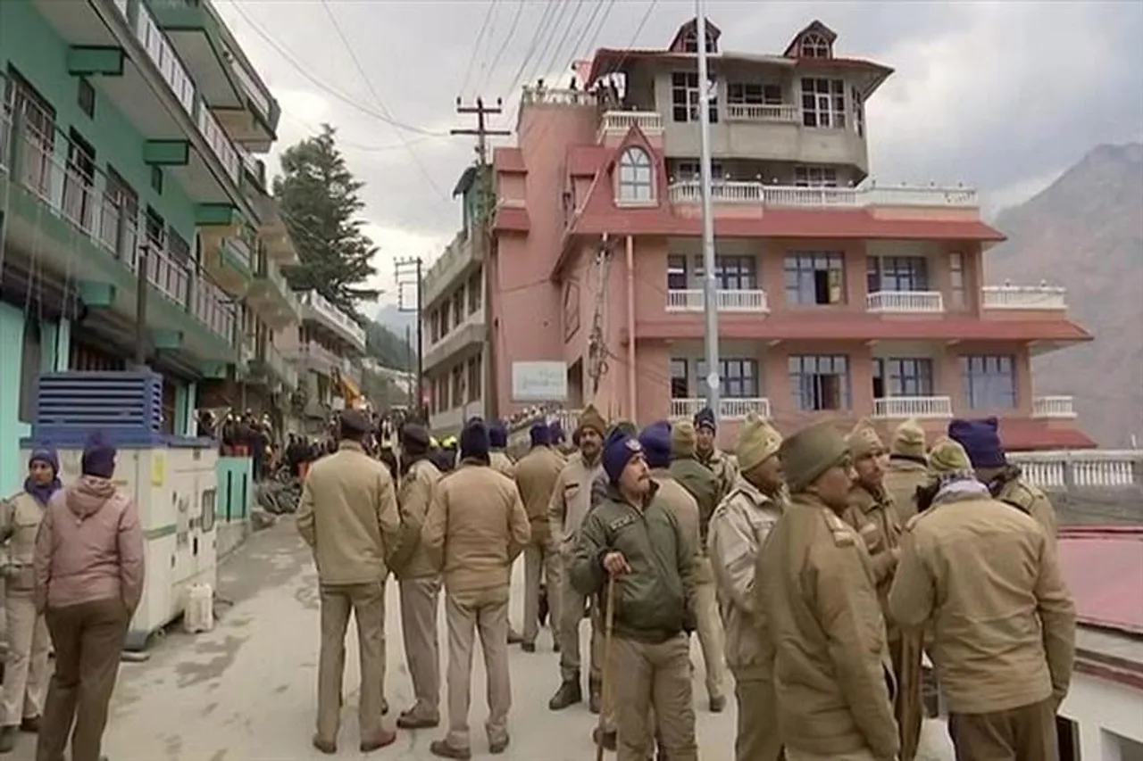 জোশিমঠে বৃষ্টি ও তুষারপাতের পূর্বাভাস দিল আবহাওয়া দফতর