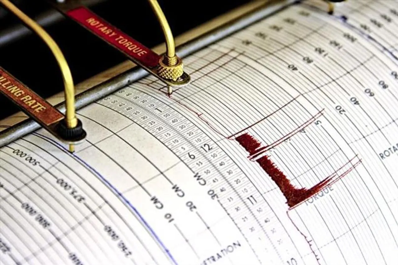 কেঁপে উঠল বেশ কয়েকটা এলাকা, আতঙ্কে সাধারণ মানুষ