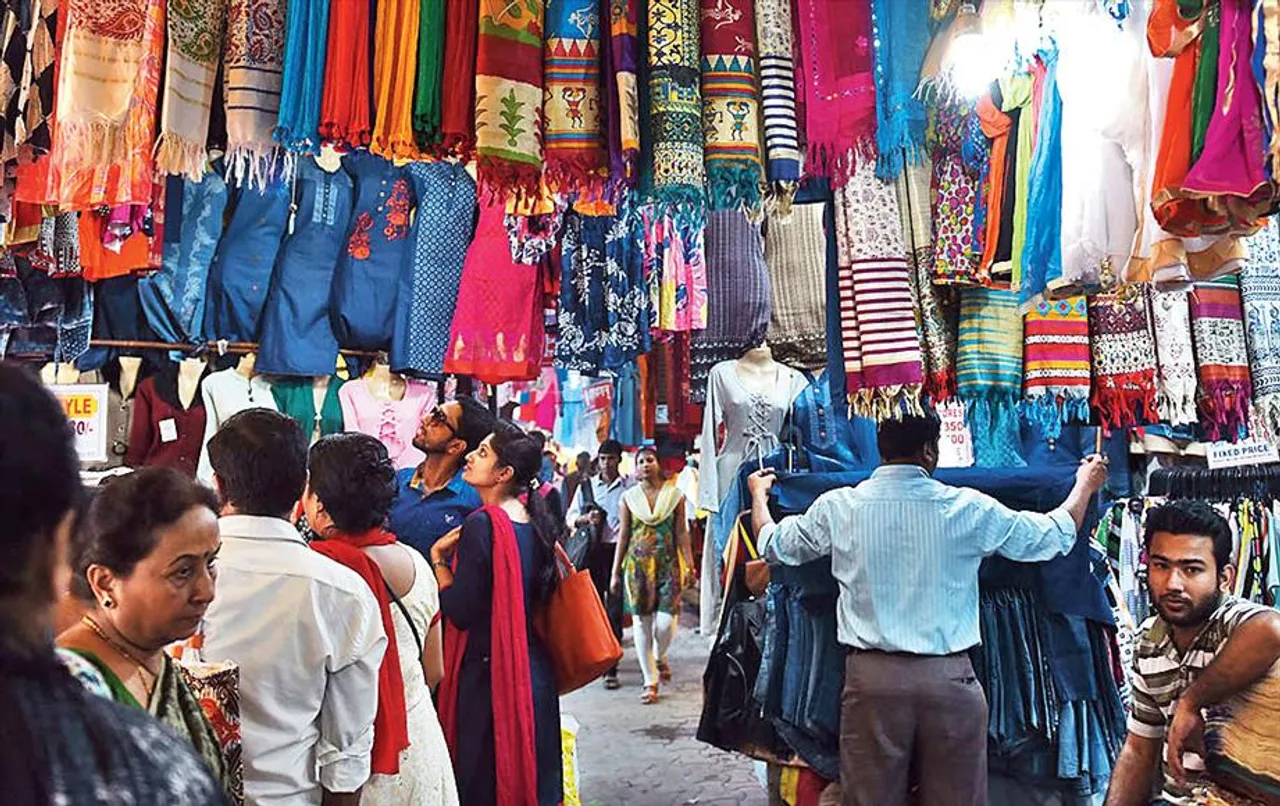 পুজোর বেচা-কেনা