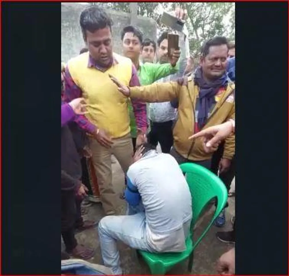 এক ব্যাক্তির অসত উদ্দেশ্য বুঝতে পেরে তাকে গণধোলাই স্থানীয় বাসিন্দাদের