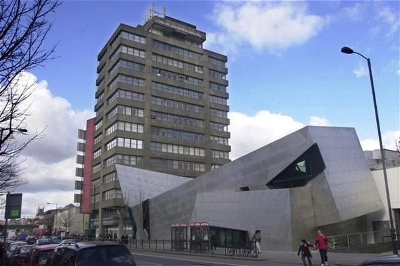 শিক্ষার জন্য সেরা লন্ডনের এই বিশ্ববিদ্যালয়