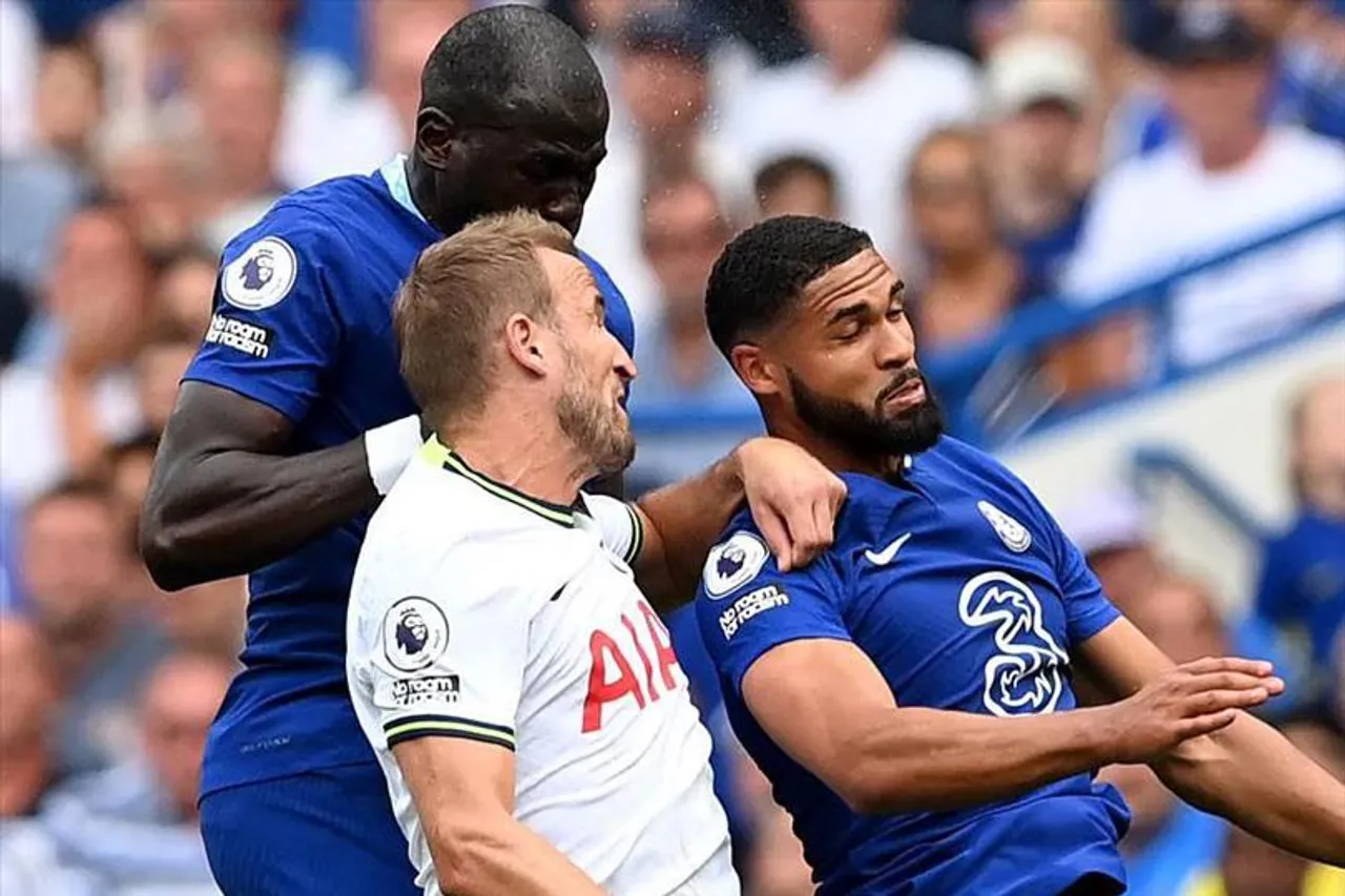 হাড্ডাহাড্ডি ম্যাচের শেষ মুহূর্তে কেনের গোল