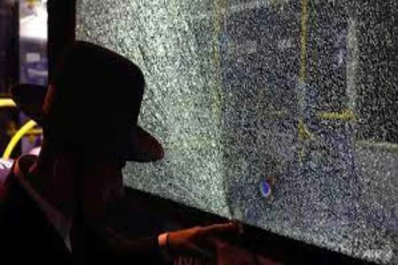 জেরুজালেম শুটআউট, বাসের ভয়াবহ অবস্থা- দেখুন ভিডিও