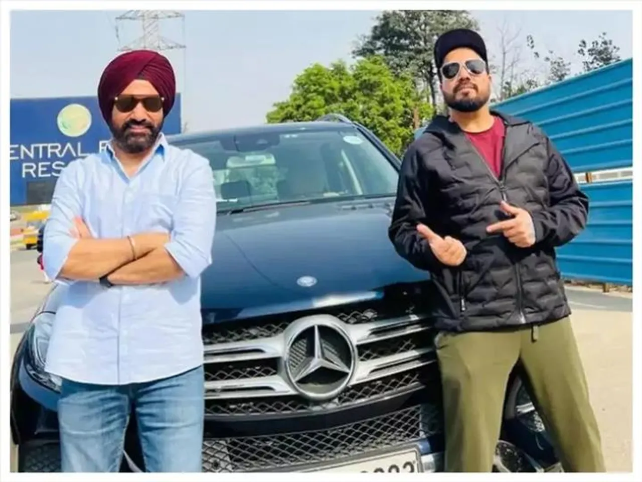 'দোস্ত হ তো এইসা', বন্ধুকে বিশেষ উপহার দিলেন মিকা