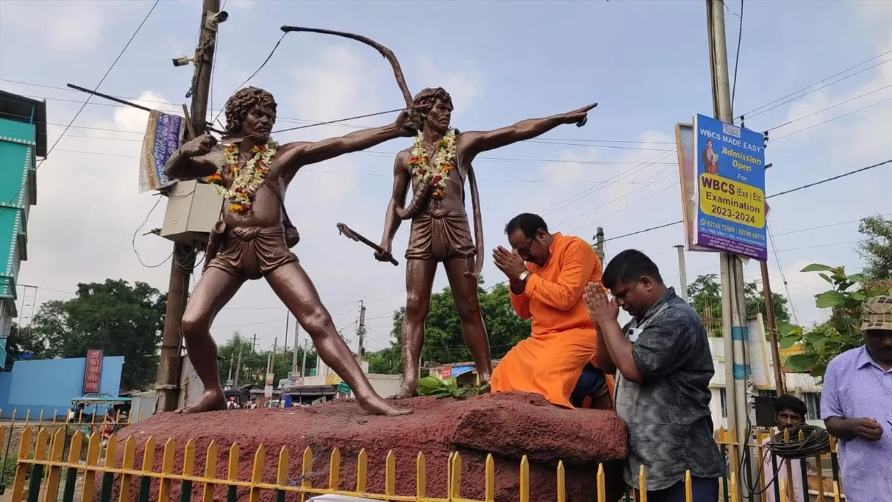 মেদিনীপুরে জঙ্গলমহল উদ্যোগের ব্যবস্থাপনায় হুল দিবস উদযাপন