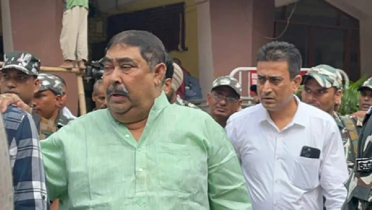 স্বাস্থ্যপরীক্ষার পর নিজাম প্যালেসে ফিরলেন অনুব্রত