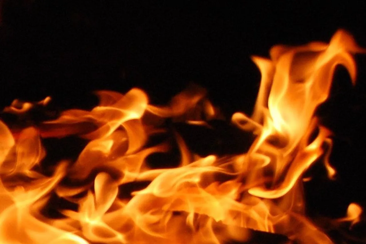 বহুতলে অগ্নিকান্ড