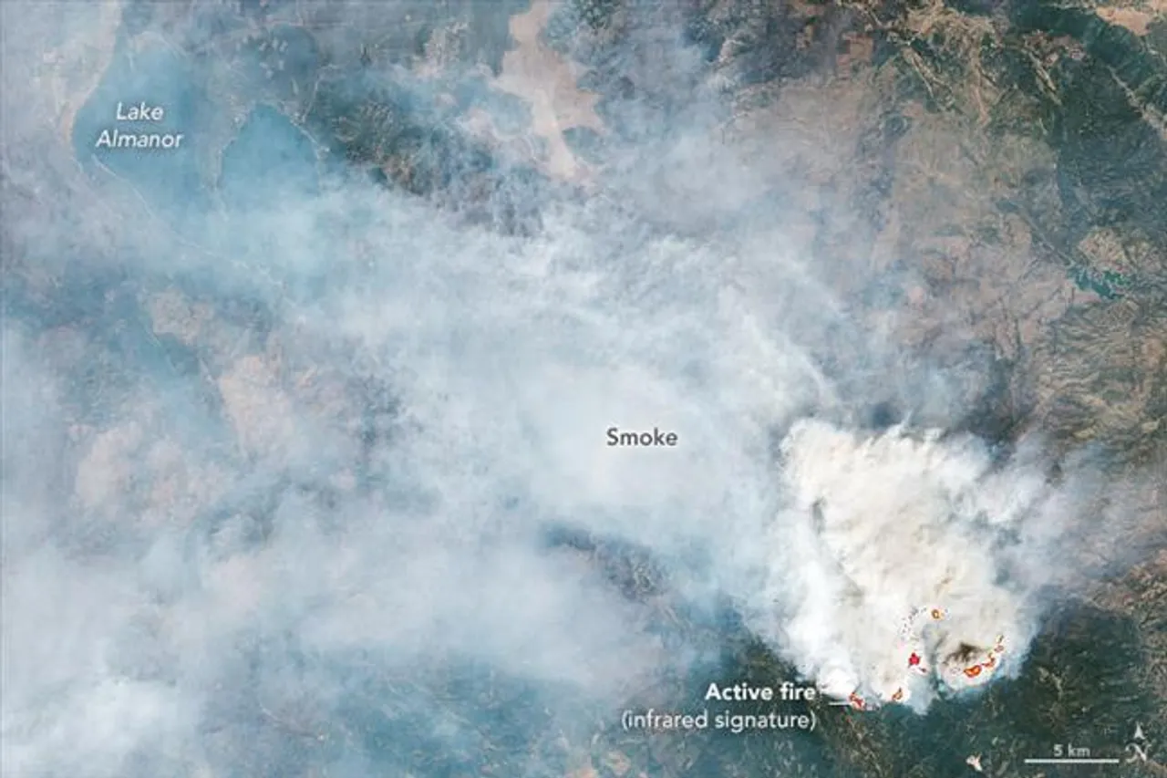 পশ্চিম মার্কিন প্রদেশে দেখা গেল ভয়ানক উল্কাপাত