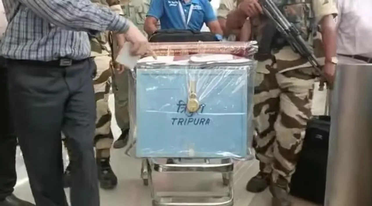 ত্রিপুরায় পৌঁছল ব্যালট বাক্স