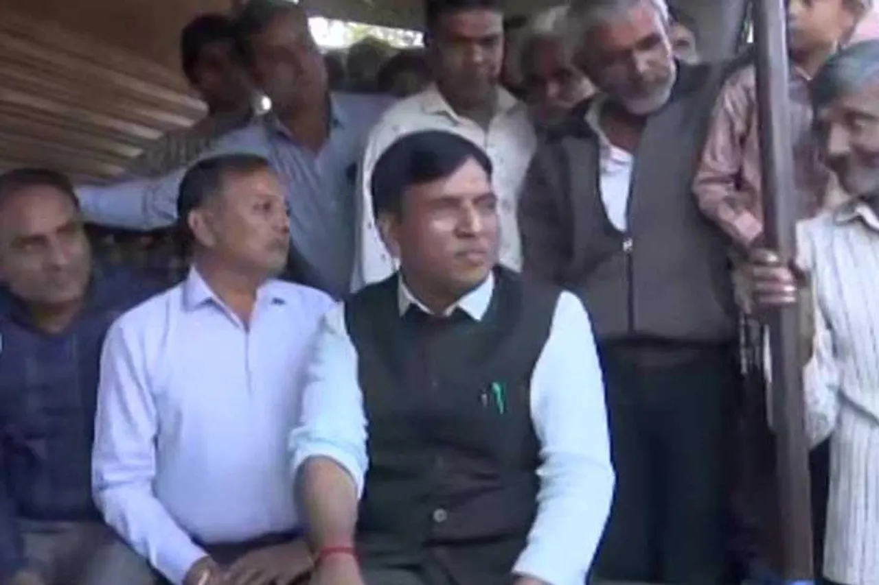 গুজরাটের মানুষের আস্থা বেড়েছে বিজেপির প্রতি : মনসুখ মান্ডাভিয়া