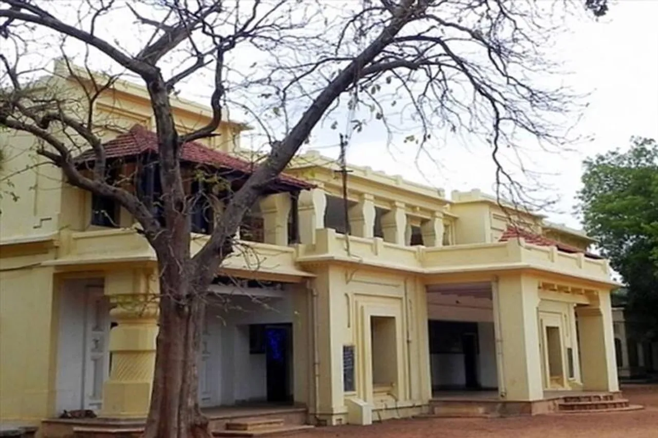 বিক্ষোভকেই দোষারোপ করলেন রবীন্দ্রভারতী বিশ্ববিদ্যালয়ের উপাচার্য