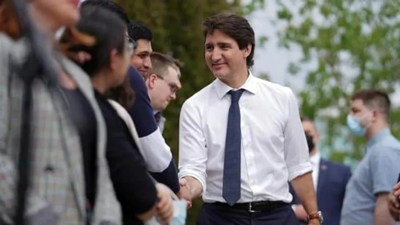 কানাডার প্রধানমন্ত্রী হ্যান্ডগান কেনা-বেচা সীমিত করার বিল ঘোষণা করেছেন